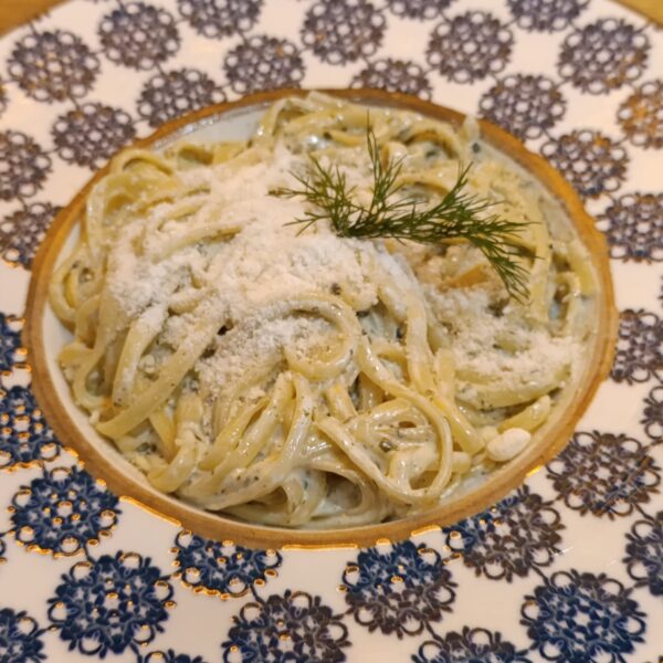 60.PESTO SOSLU SPHAGETTI